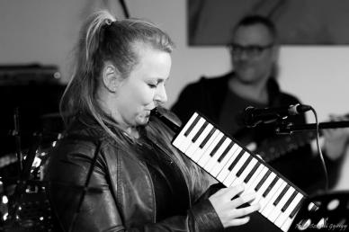 Klub koncert - Szirtes Edina "Mókus" / Jászberény Online / Szalai György